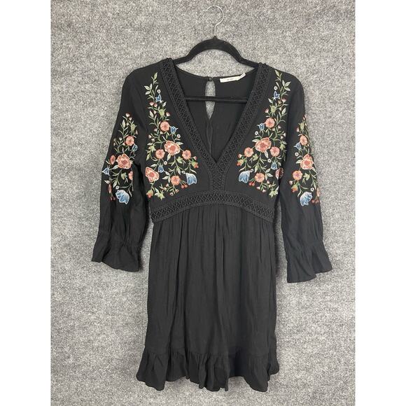 miami Dresses & Skirts - Mi Ami Black Floral Mini Dress XS Embroidery Puff Sleeve V-Neck